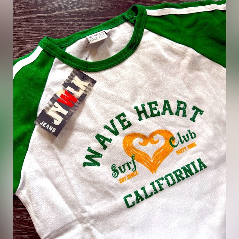 JYWLK jeans baby tee , green/white wave heart surf club, cotton, sz XS NWTS - Picture 4 of 6